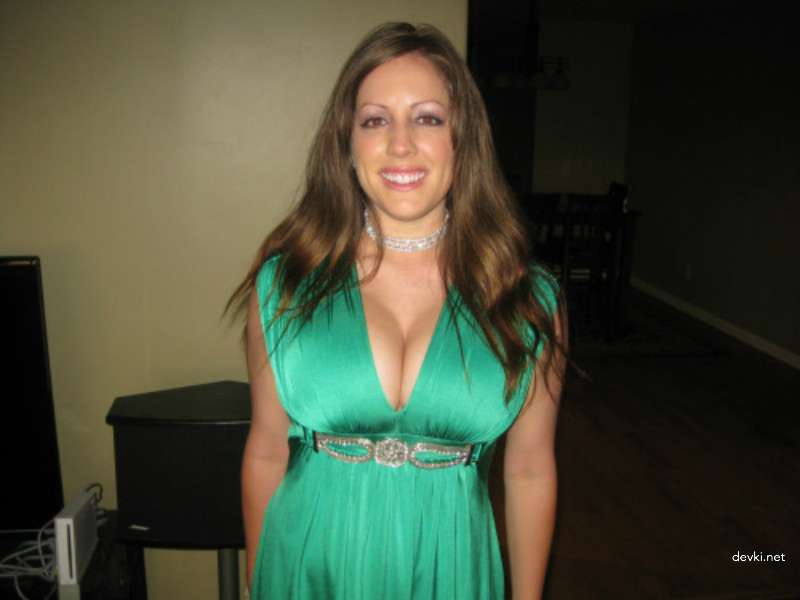 Huge Boobs Woman Amateur Photo - Busty Lady with Massive Breasts