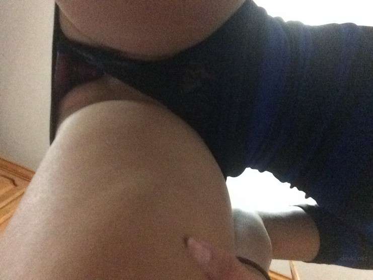 Hardcore Anal Plug Action: Amateur Porn with Butt Plug in Ass