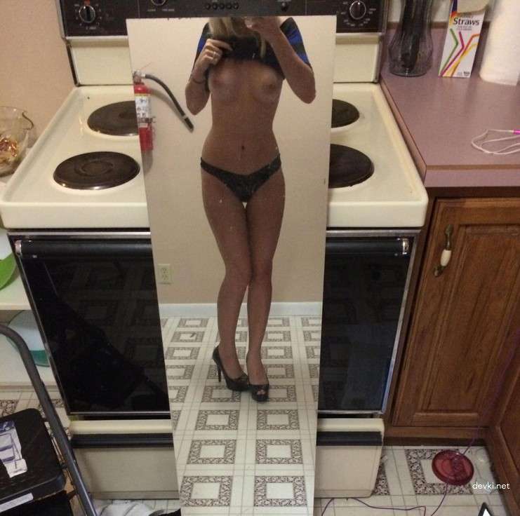 Hardcore Anal Plug Action: Amateur Porn with Butt Plug in Ass