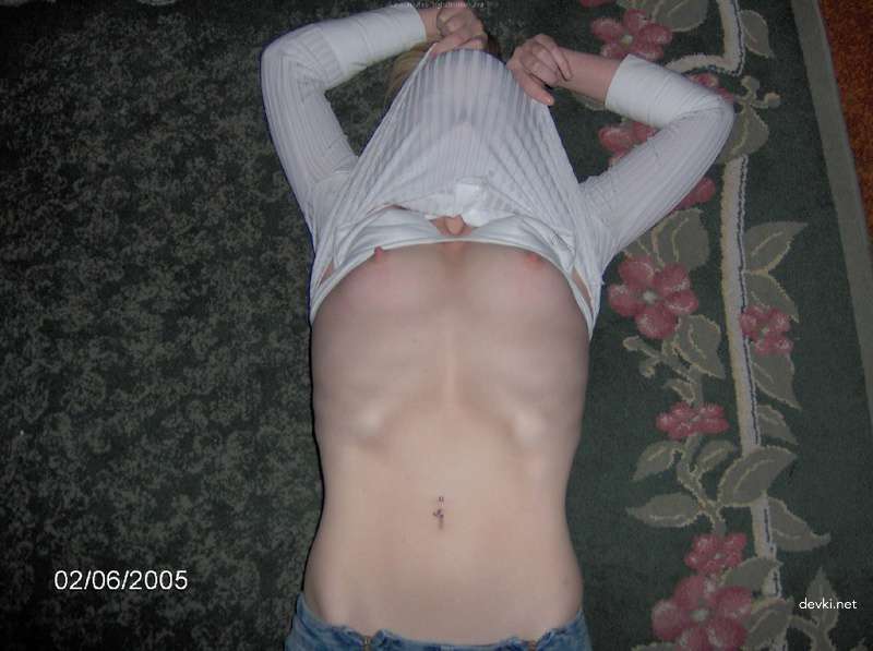 Private Porn of a Lovely Beauty: Explicit Amateur Sex Photos