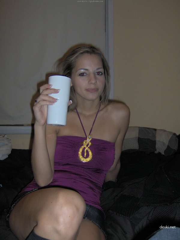 Private Porn of a Lovely Beauty: Explicit Amateur Sex Photos