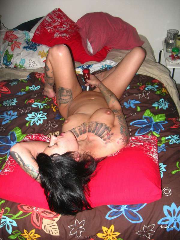 Hot MILF Masturbates with Vibrator - Amateur Porn Photo