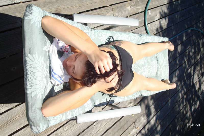 Hot amateur woman takes bath, poses nude, and has explicit sex