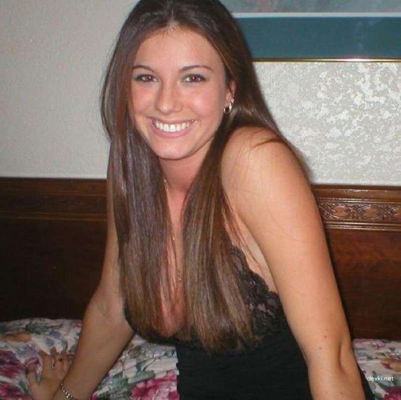 Hot Young Wife Enjoys Hardcore Group Sex - Amateur Porn Photo