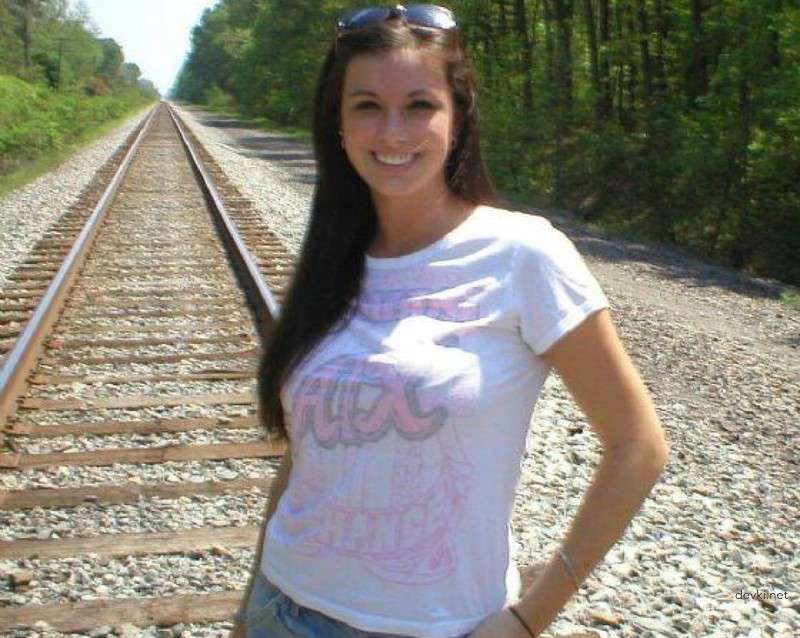 Hot Young Wife Enjoys Hardcore Group Sex - Amateur Porn Photo