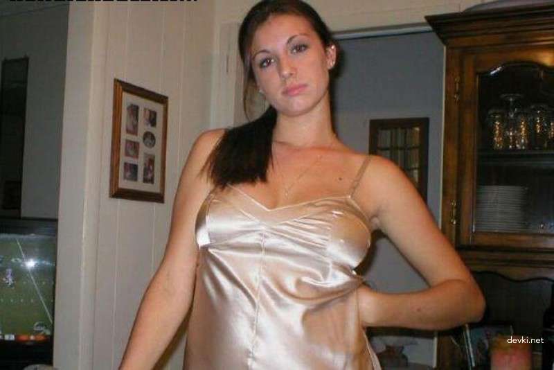 Hot Young Wife Enjoys Hardcore Group Sex - Amateur Porn Photo