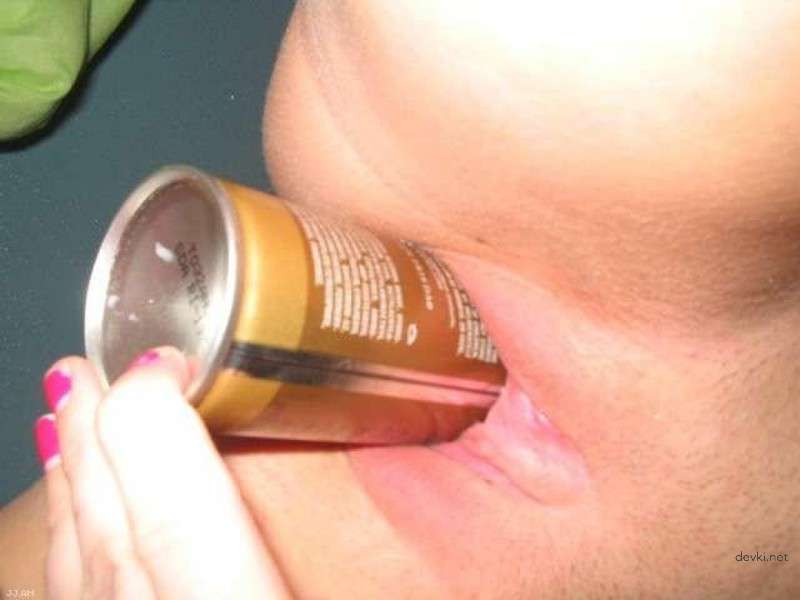 Amateur Slut Poses and Fucks Her Wet Pussy - Explicit Homemade Porn