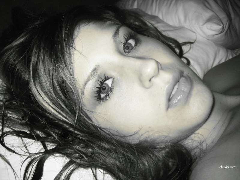 Sexy Slut Masturbates Pussy - Amateur Porn XXX