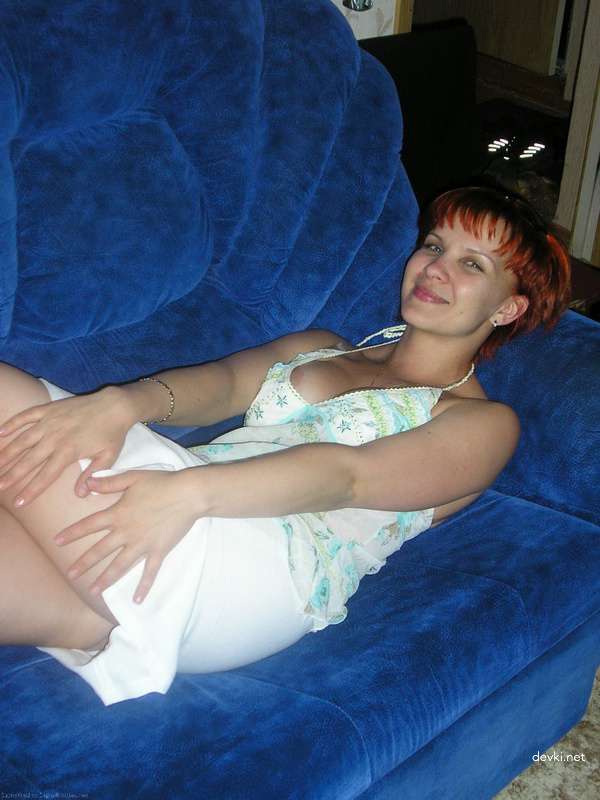 Private Collection of Amateur Erotic Photos: Explicit and Sensual Content