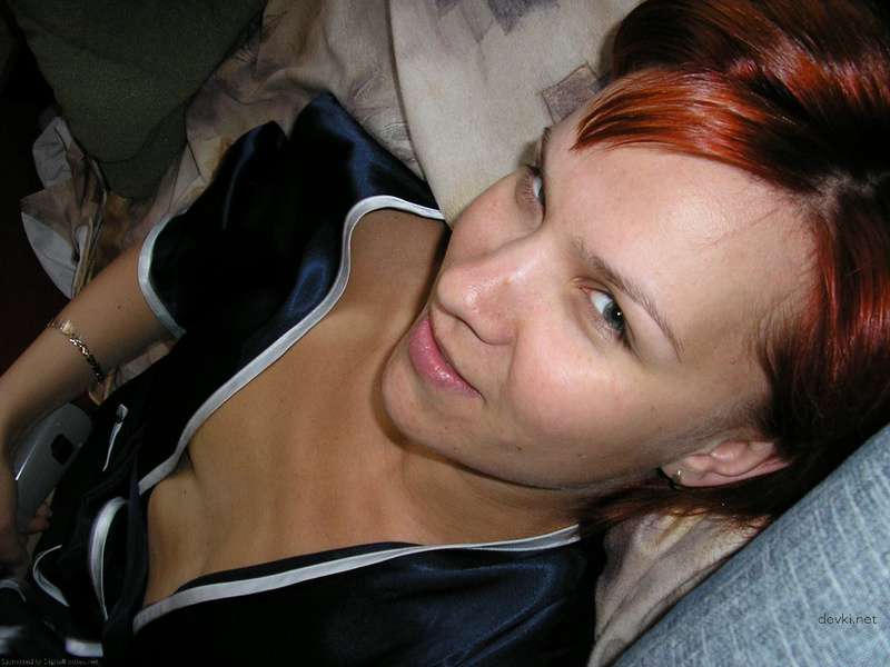 Private Collection of Amateur Erotic Photos: Explicit and Sensual Content