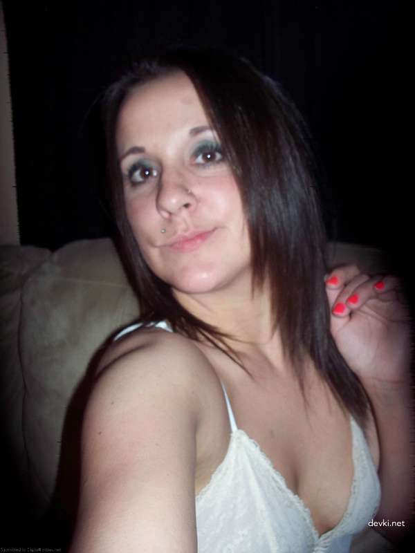 Wild Sex with a Willing Amateur Girl - Explicit Amateur Porn Photo