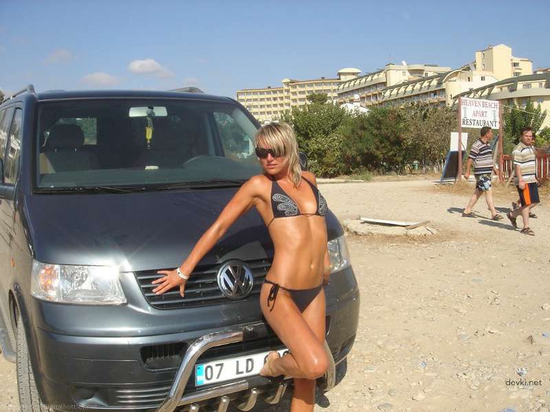 Amateur Girl Erotic Photos: Explicit and Sensual Nudity for Adults