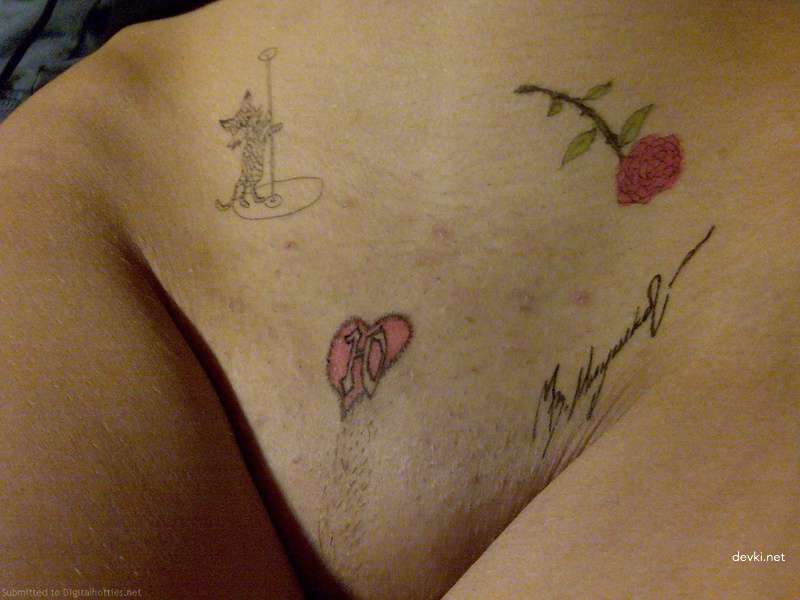 Amateur Girl Explicitly Shows Her Pussy - Uncensored Photo