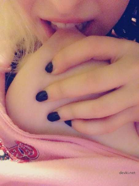 User-Submitted Amateur Porn: Explicit Homemade Sex Photos from Our Visitors