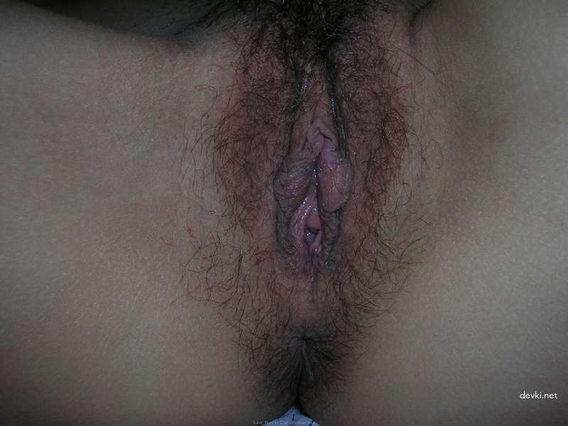 Hot Amateur Masturbating with Dildo - Explicit Solo Porn Pics