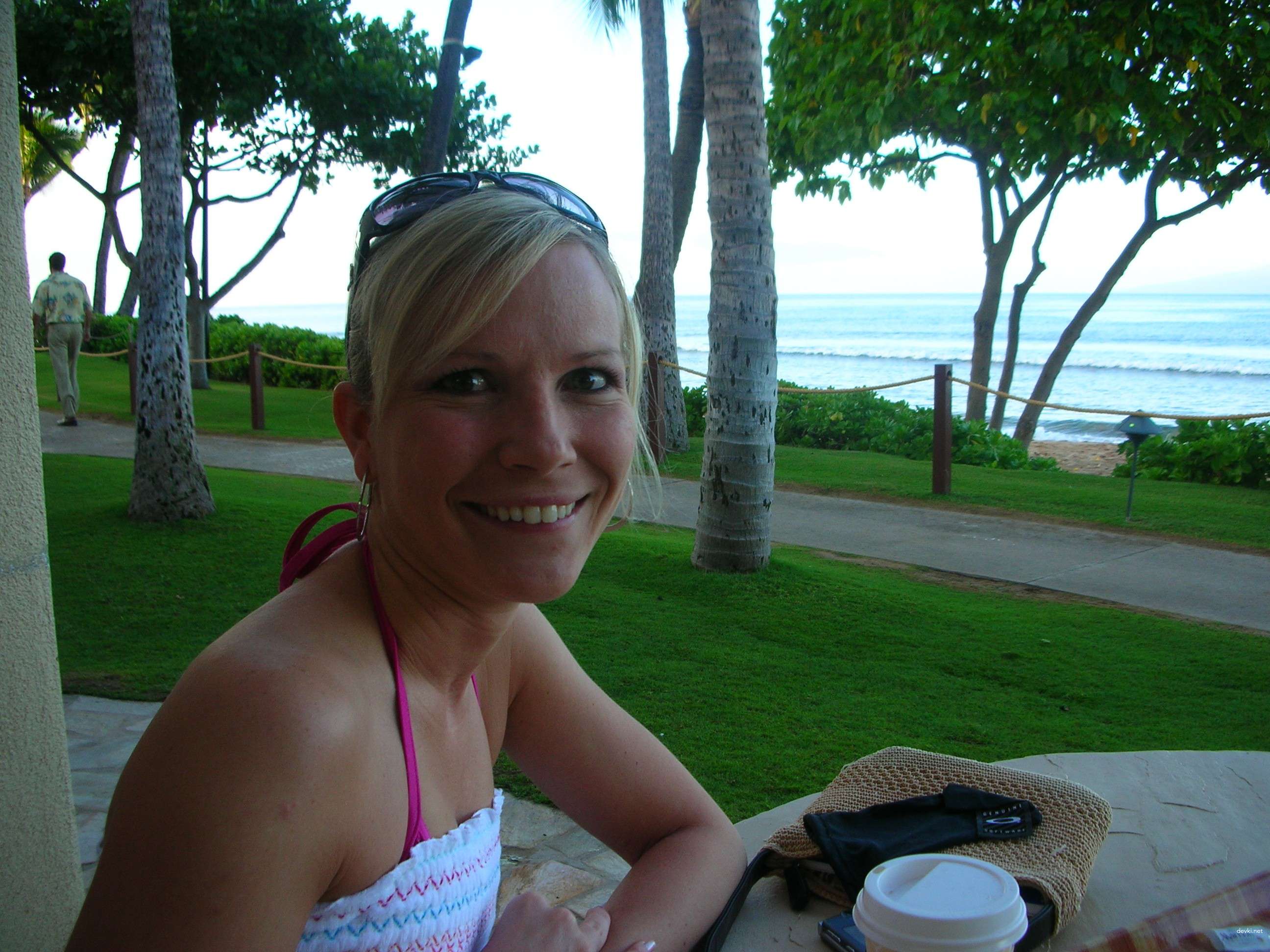 Blonde Amateur Porn: Explicit Erotic Album with Hot Photos