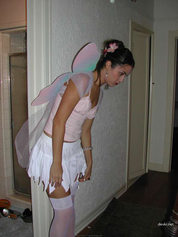 Hot Girlfriend with Perfect Ass and Tiny Tits in Amateur Porn Pic