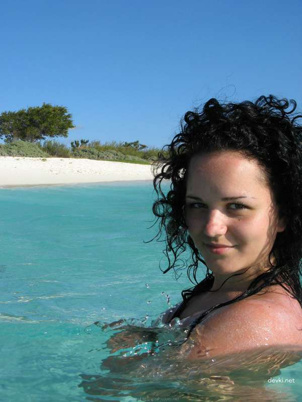 Girl Masturbates in Bath and Sucks Cock - Amateur Porn Photo