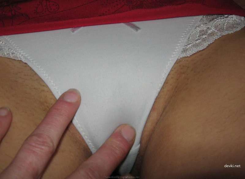 Mature Girlfriend Receives Explicit Cunnilingus - Amateur Porn Photo