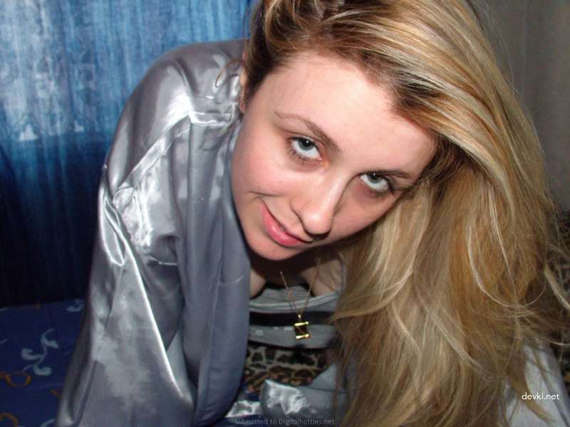 Amateur Slut Sucking Cock on Camera - Explicit Blowjob Photo