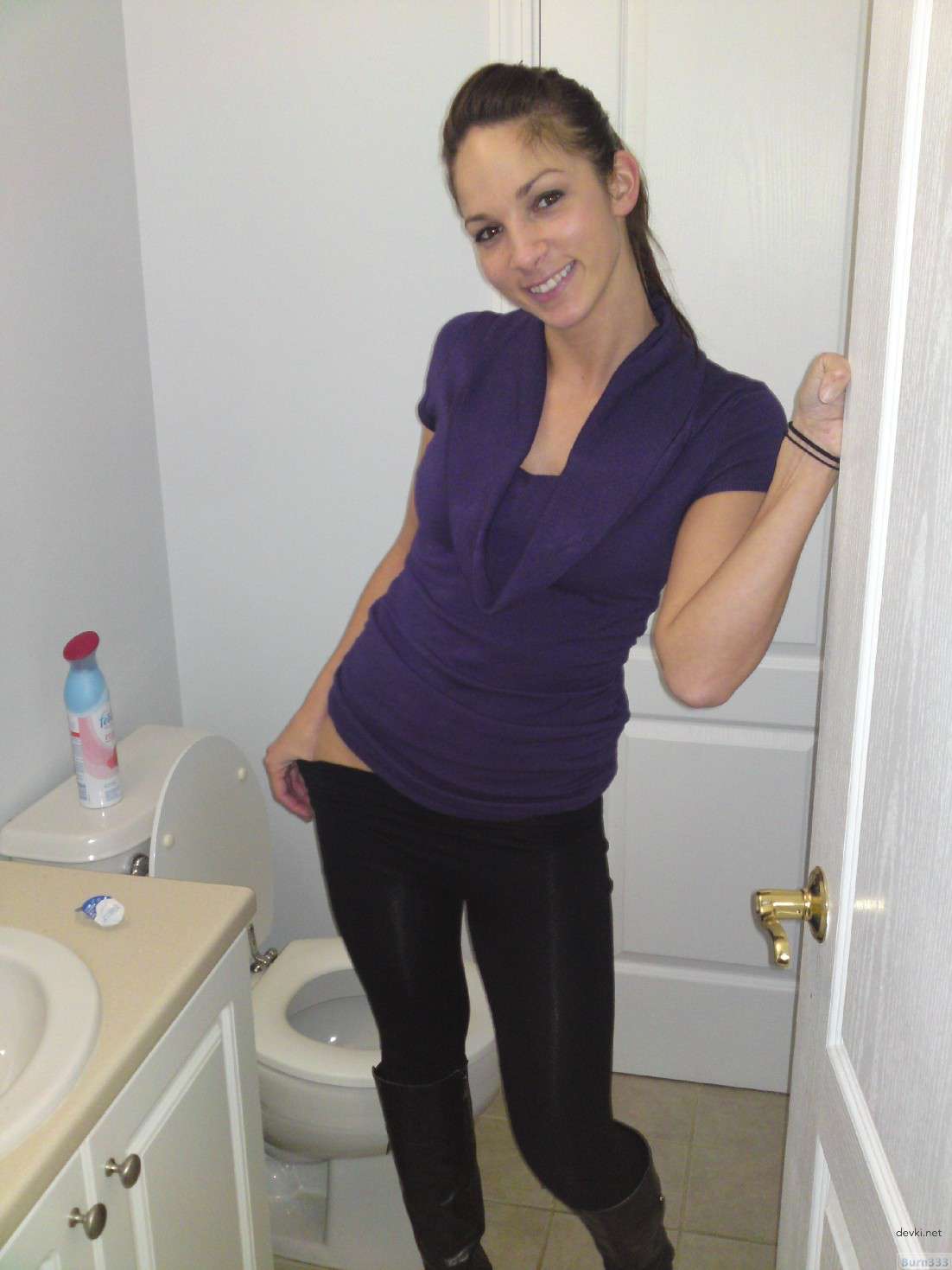 Private Erotic and Porn Girls from Vacation: Amateur XXX Photos