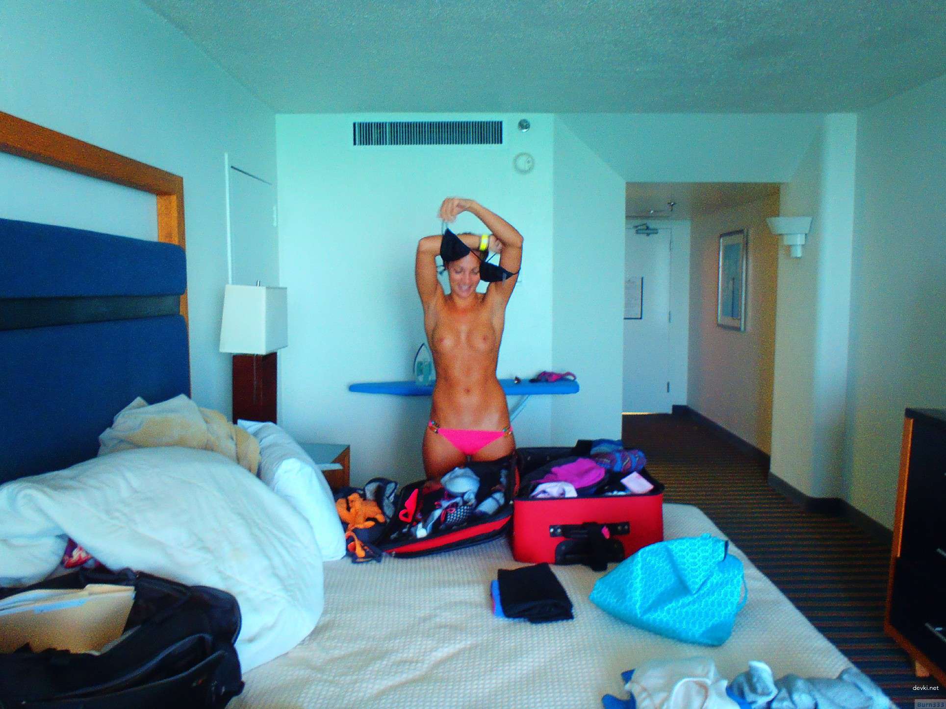 Private Erotic and Porn Girls from Vacation: Amateur XXX Photos