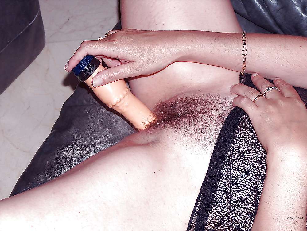 Explicit Amateur Women Masturbating Porn Photos - Uncensored XXX Images