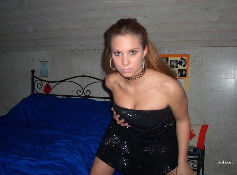 Cute Chick Sucks Cock and Gets Fucked - Amateur Porn Explicit Content