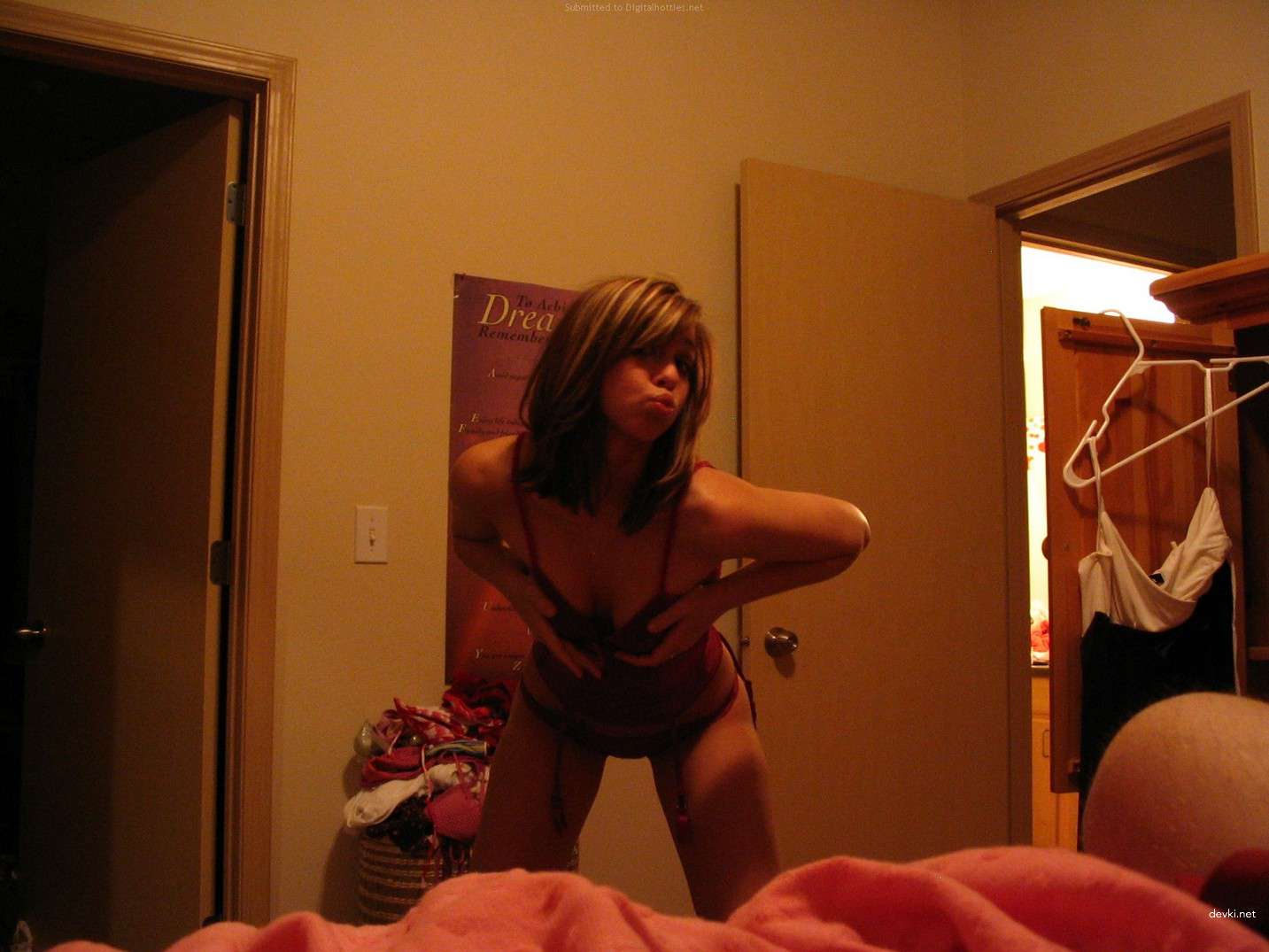 Amateur Slut Masturbates and Poses Naked - Explicit Pussy Play Photos