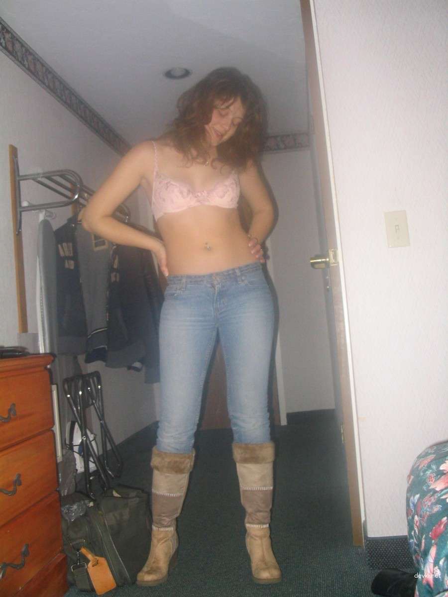 Eager Wife Sex: Amateur Porn Photos of Insatiable Wife in Explicit Action