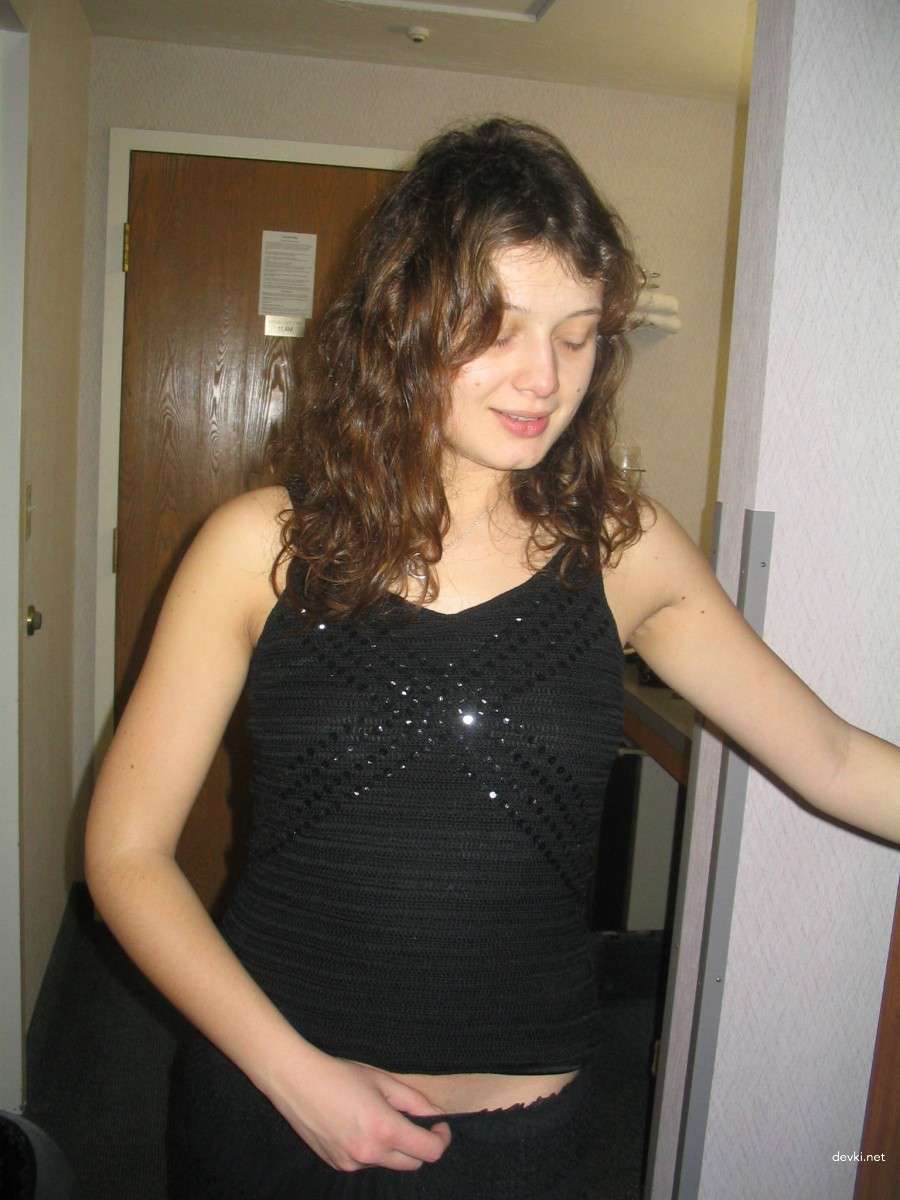 Eager Wife Sex: Amateur Porn Photos of Insatiable Wife in Explicit Action