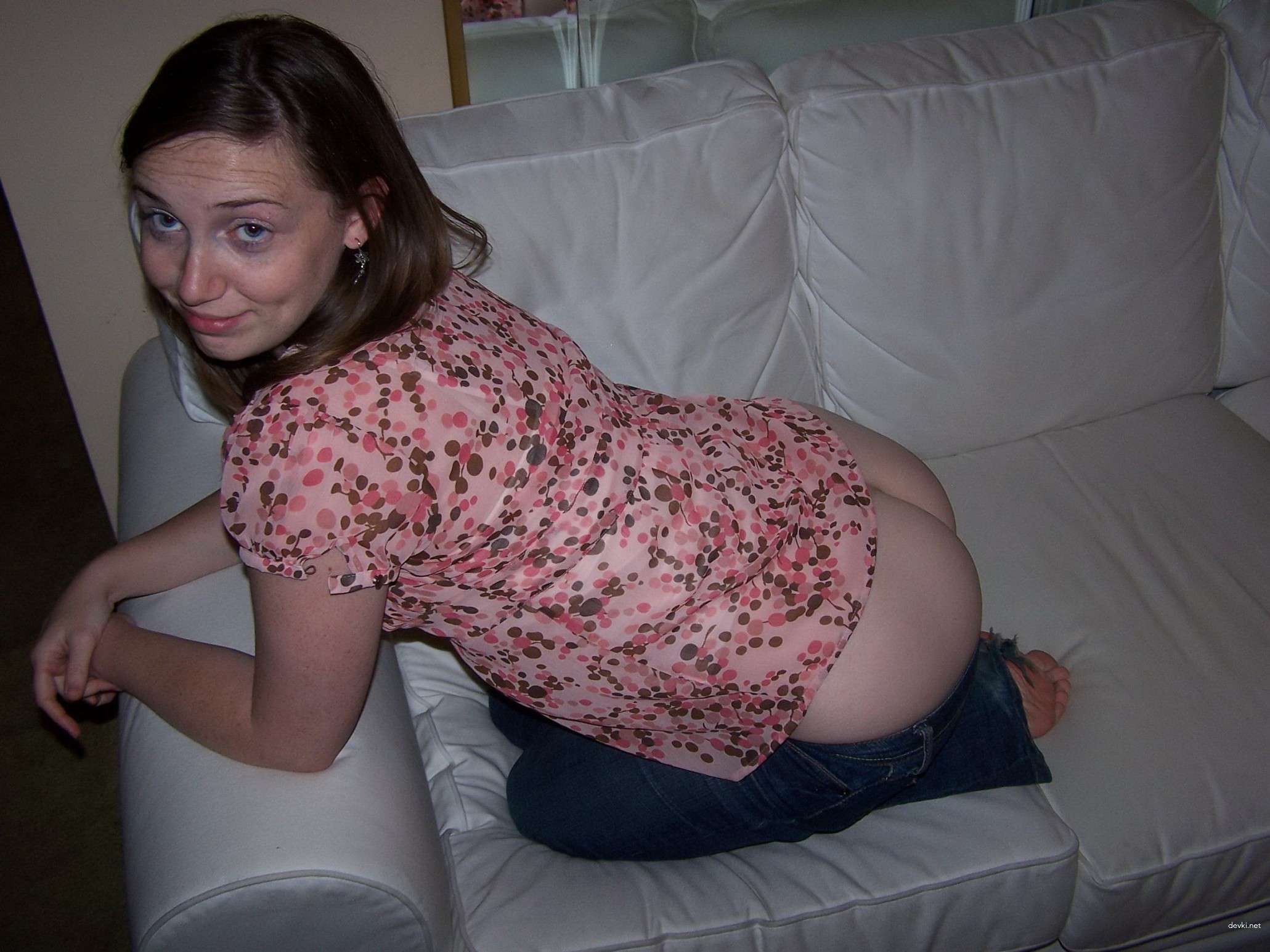 Hot Amateur Wife's Explicit Home Sex Photos