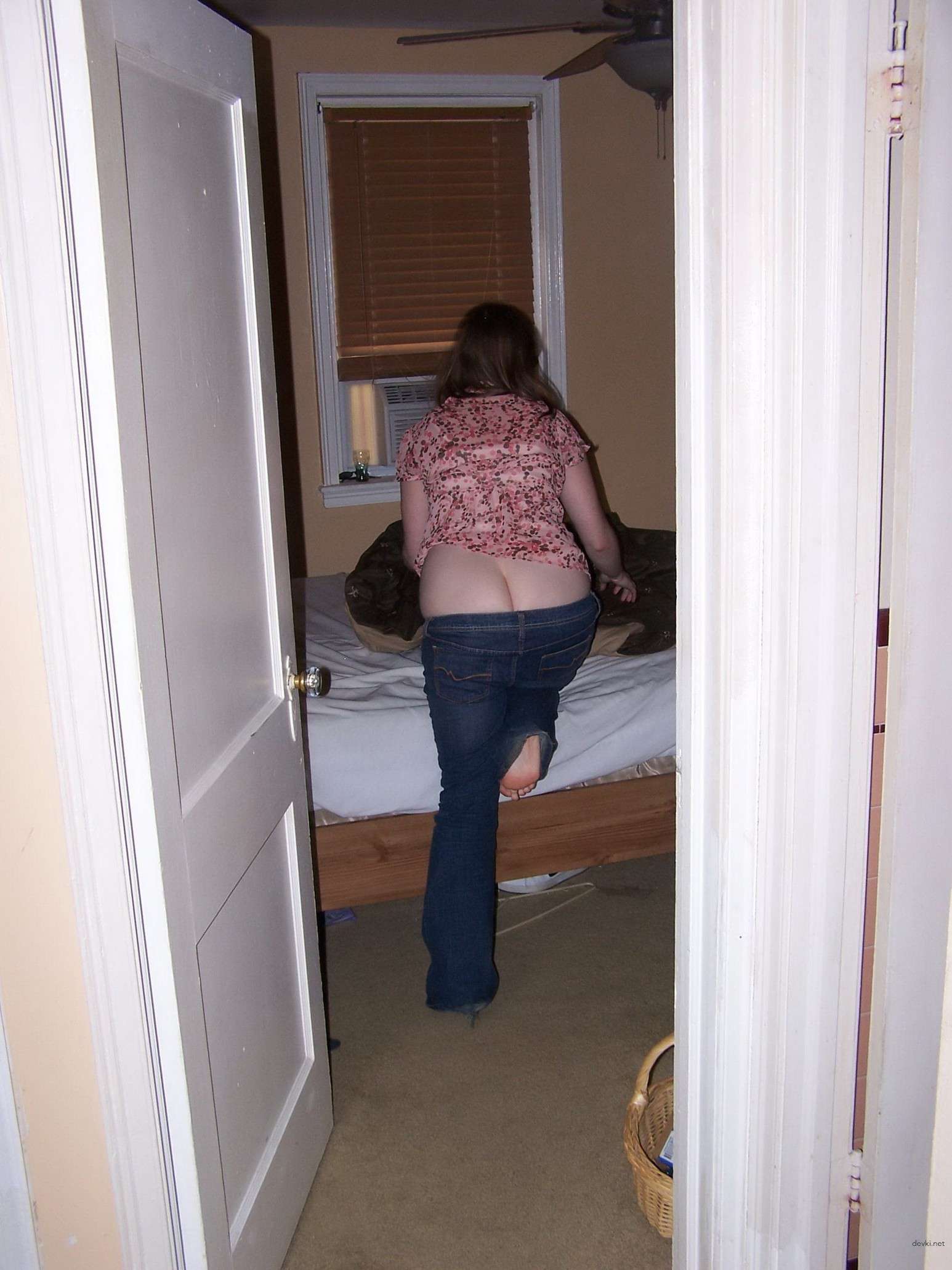 Hot Amateur Wife's Explicit Home Sex Photos