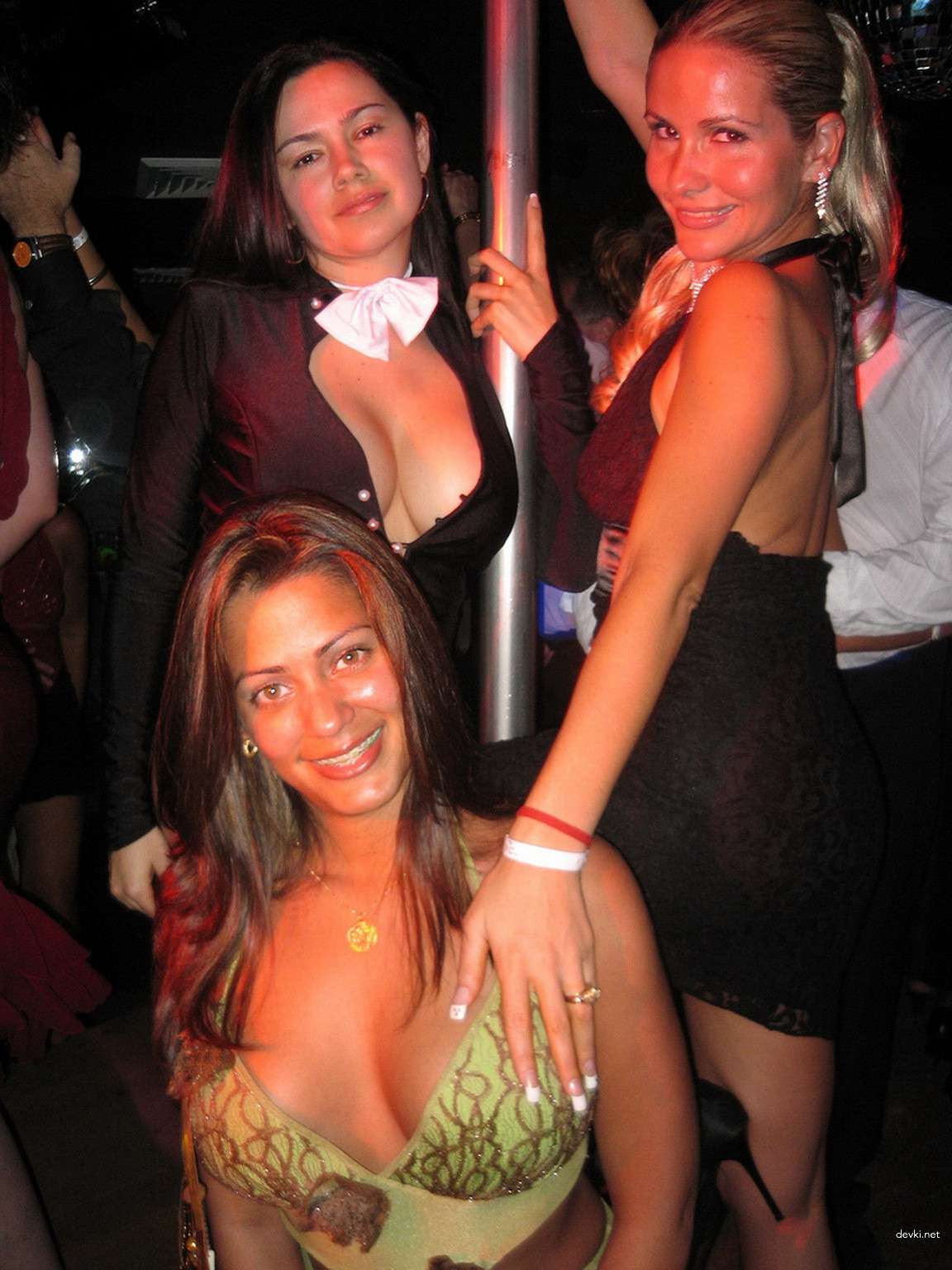 Amateur Couple Engages in Hardcore Group Sex Orgy