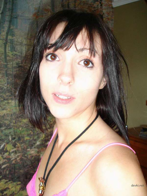 Amateur Porn Photo Session Ends in Explicit Sex Act