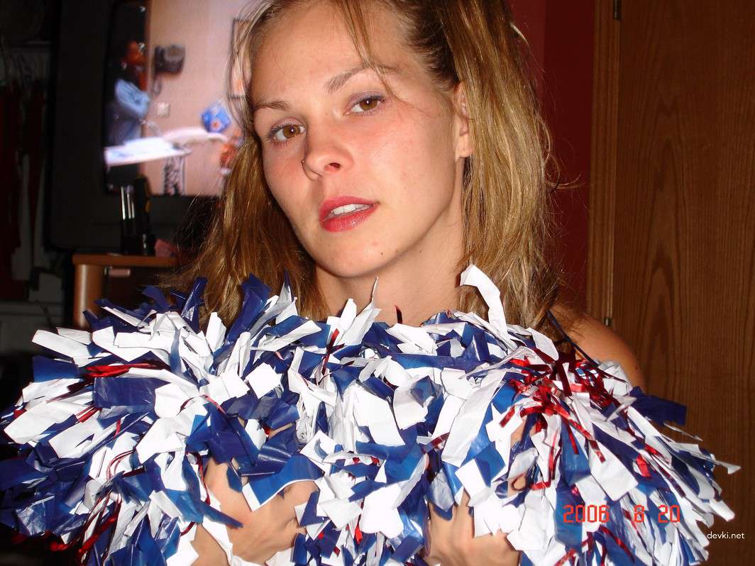 Naked Woman Fondly Recalls Youth - Explicit Amateur Porn Photo