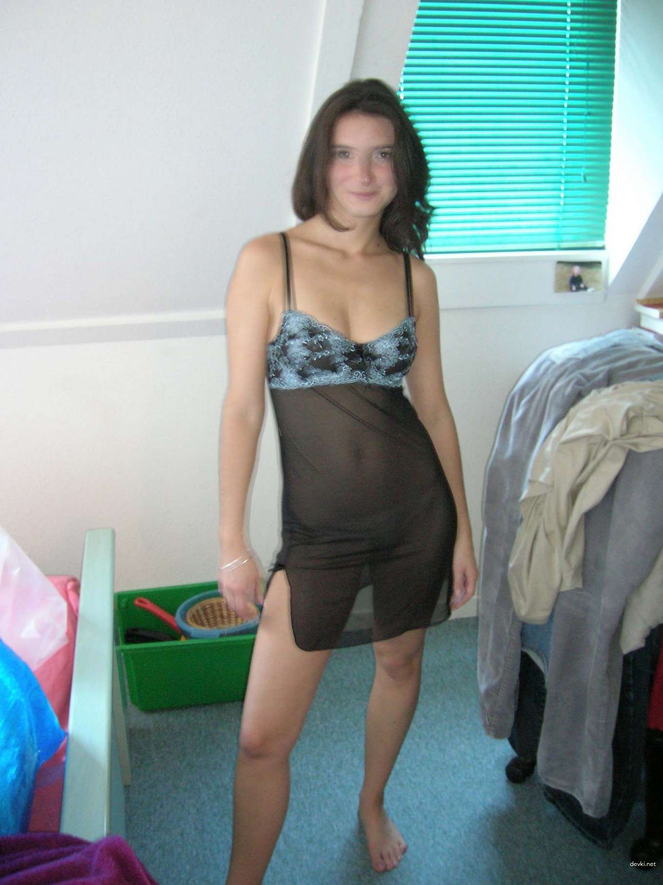 Hot Amateur Sex Photo with Cute Girl: Explicit Homemade Porn