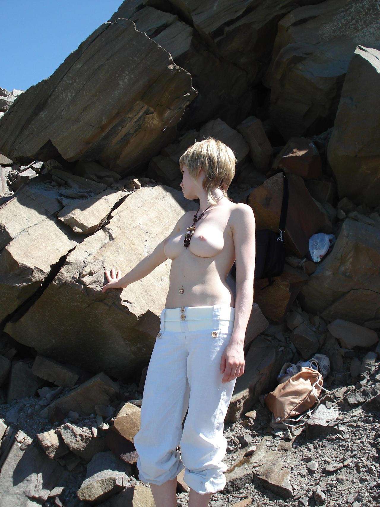 Naughty Amateur Girl Loves to Play in Sex - Explicit Homemade Porn