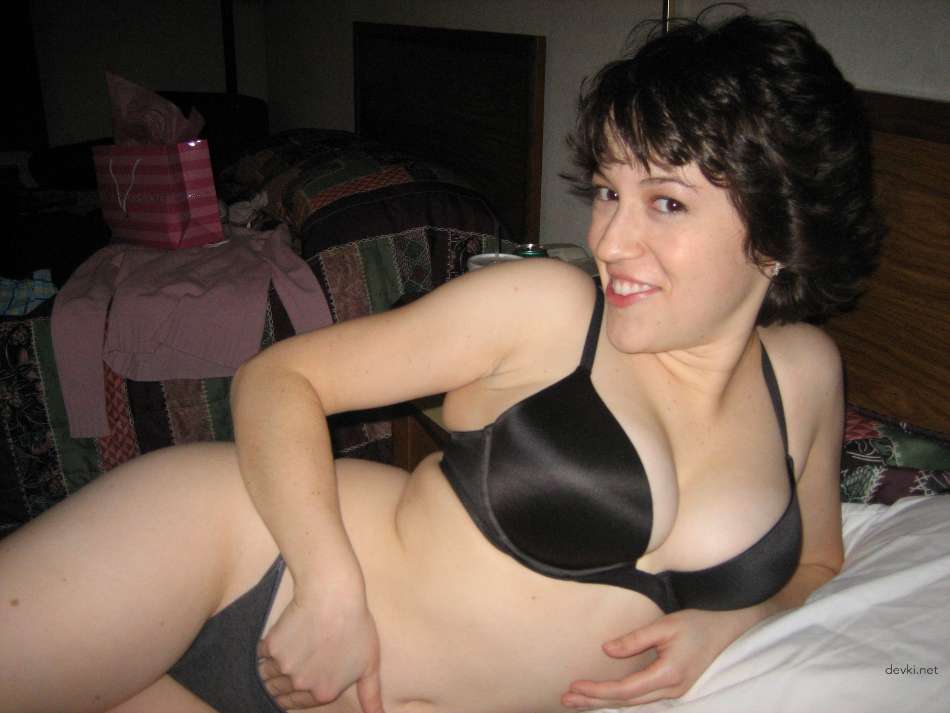 Amateur Wife Porn Photos: Explicit Homemade XXX Pictures with Woman