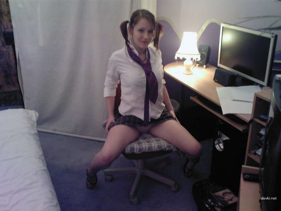 Wild Amateur Sex with Playful Girlfriend - Explicit Homemade Porn Pics