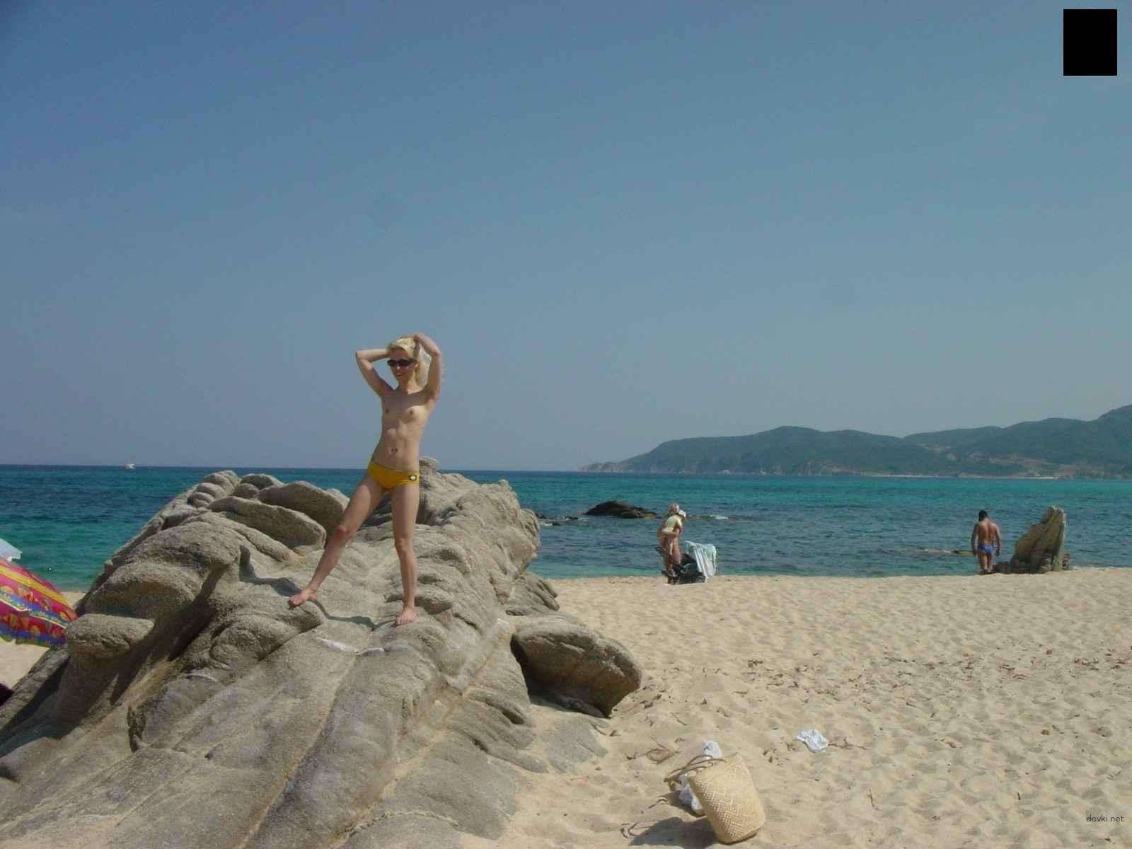 Hot Amateur Wife with Small Tits in Explicit Sex Photos