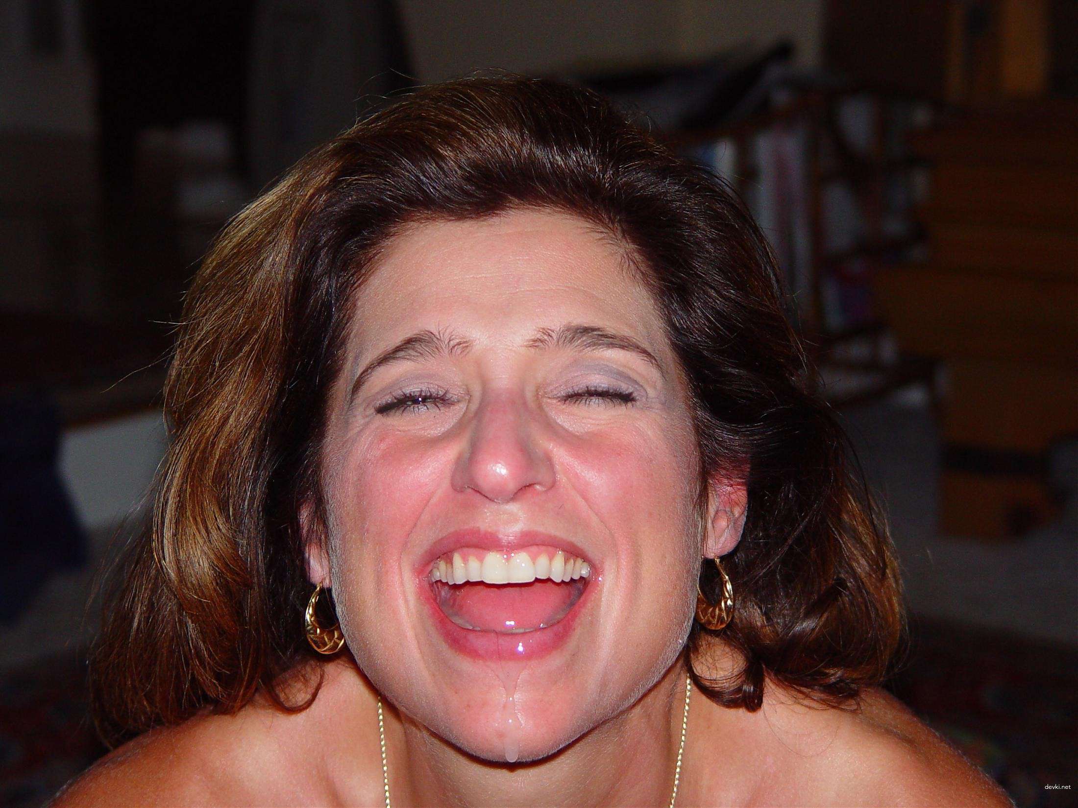 Amateur Slut's Explicit Homemade Porn - Unfiltered XXX Photos