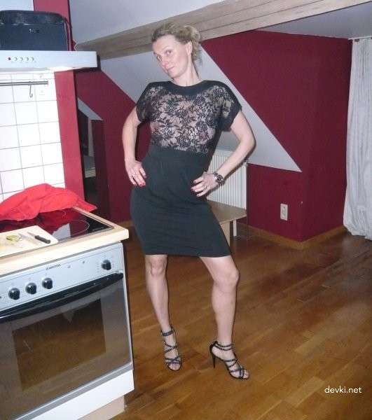 Russian Milf Loves Fucking Big Black Cocks - Amateur Interracial Porn