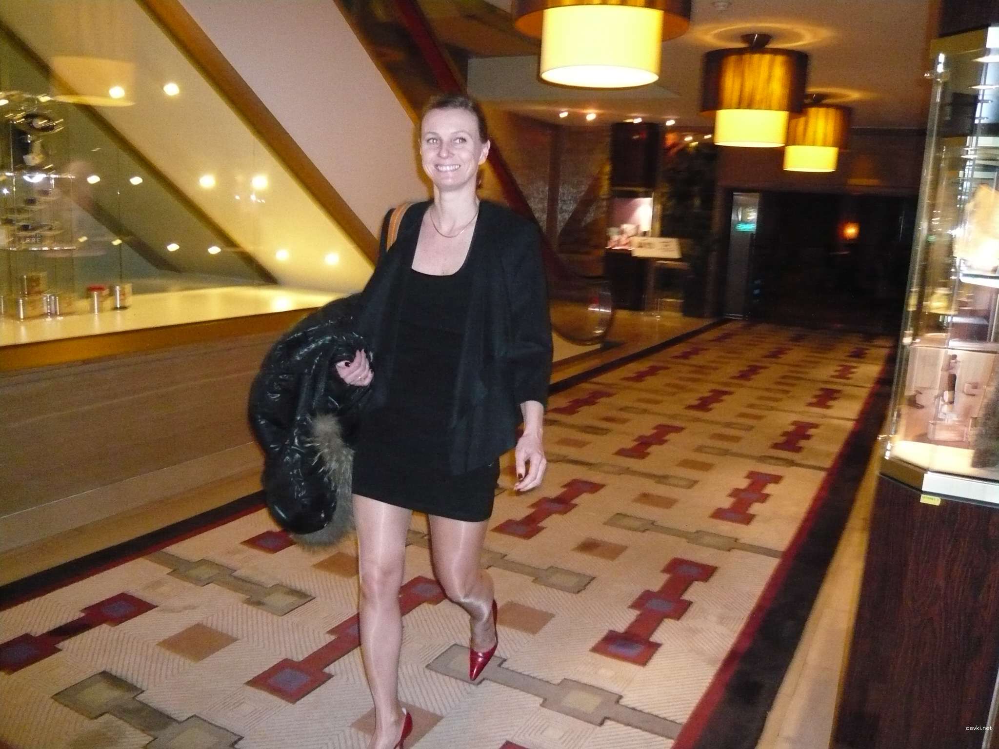 Russian Milf Loves Fucking Big Black Cocks - Amateur Interracial Porn