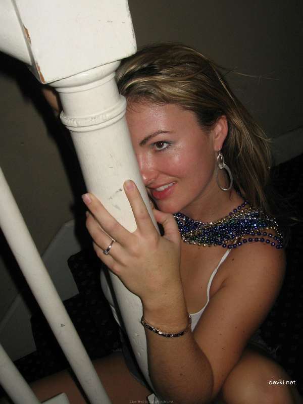 Hot Blonde Amateur Anal Sex Photo Shoot