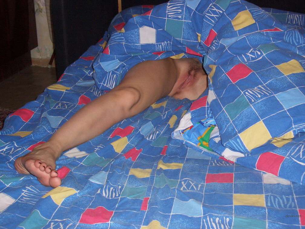 Drunk wife gets bottle shoved in pussy - Amateur porn photo