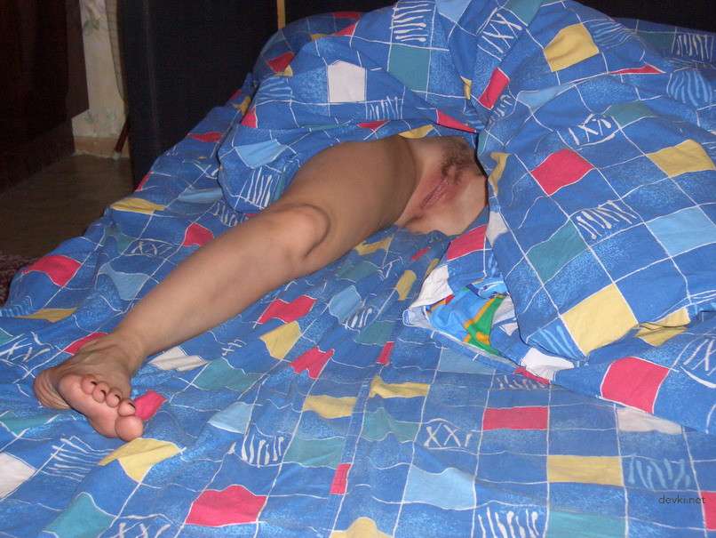 Drunk wife gets bottle shoved in pussy - Amateur porn photo