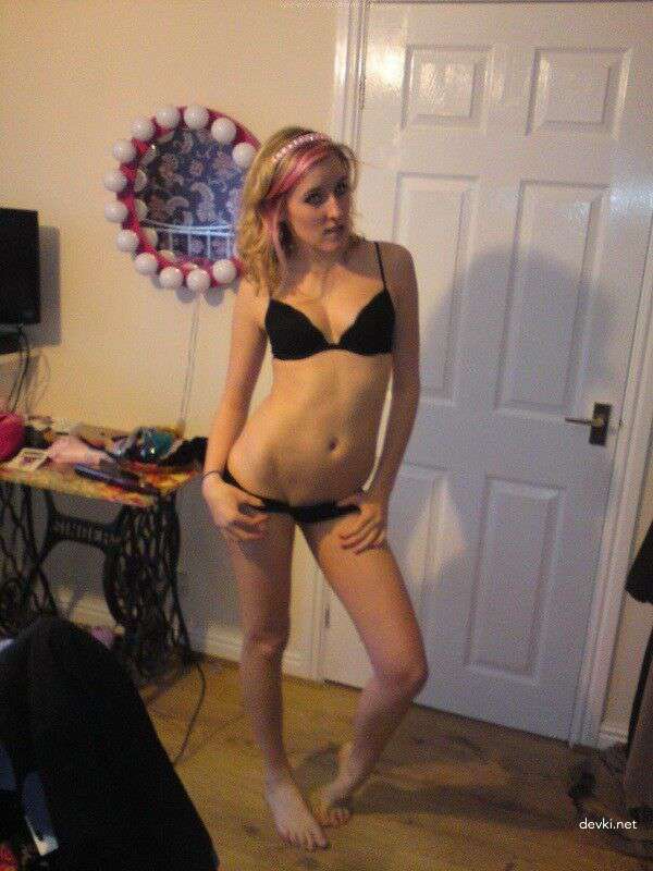 Amateur Slut Private Porn Pics - Uncensored XXX Photos of Horny Girl