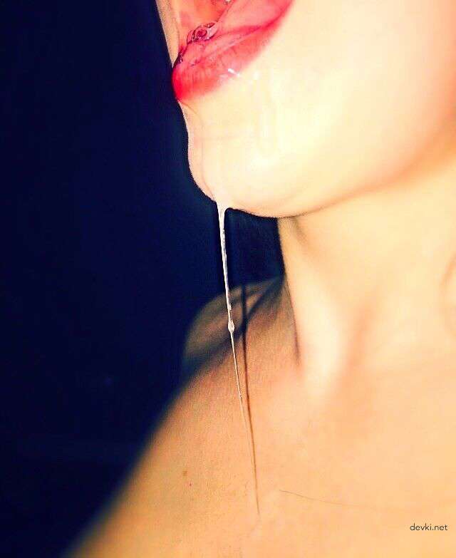 Naughty Teen Masturbates Her Pussy - XXX Amateur Porn Photo