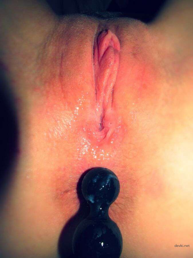 Naughty Teen Masturbates Her Pussy - XXX Amateur Porn Photo